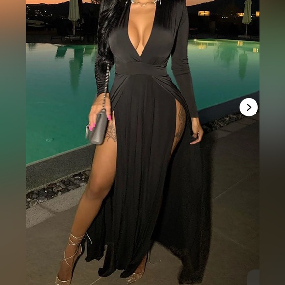 Dresses & Skirts - Elegant Black  Women's Dress